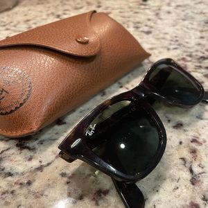 Ray Ban Tortoise Wayfarer Sunglasses